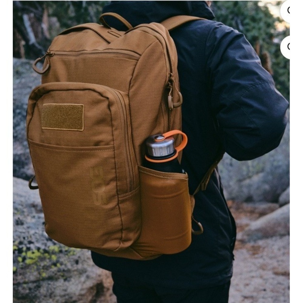 SOG Pro Large 28 Liters Tactical Backpack Brown Adult, Teen. Everyday Use NWT‎